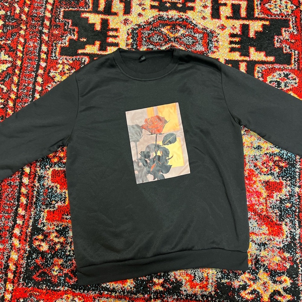 men’s crewneck sweater size L